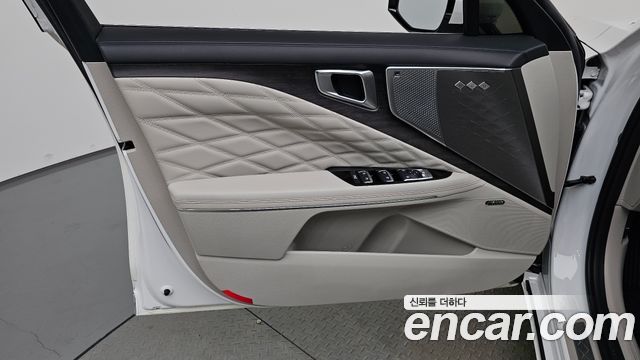 Kia K8 2023 — photo 14