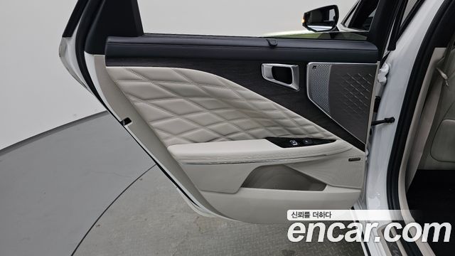 Kia K8 2023 — photo 15
