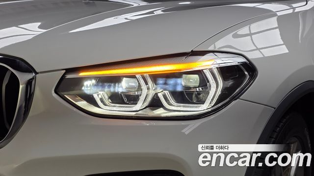 BMW X4 2021 — photo 8