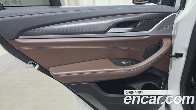 BMW X4 2021 — photo 15