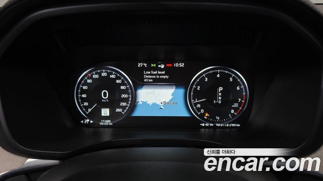 Volvo XC60 2018 — photo 8