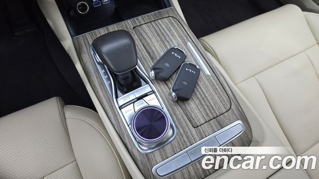 Kia K9 2022 — photo 9
