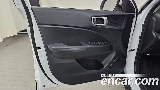 Hyundai Venue 2025 — photo 14