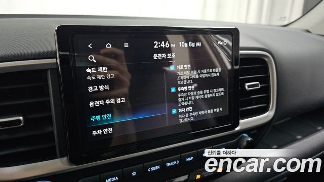 Hyundai Venue 2025 — photo 31