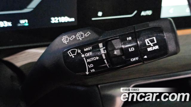 Kia EV9 2024 — photo 32
