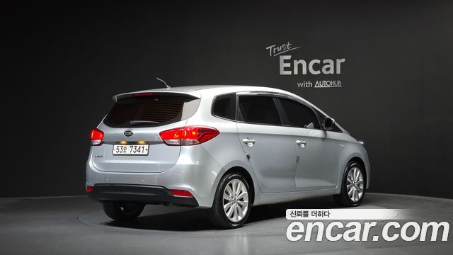 Kia Carens 2015 — photo 2