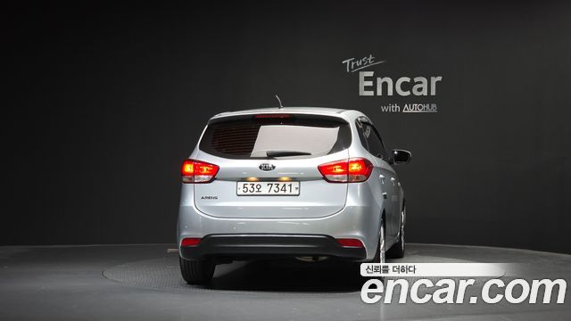 Kia Carens 2015 — photo 4