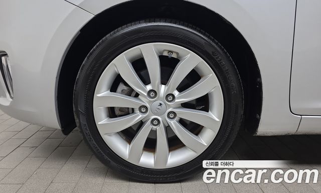 Kia Carens 2015 — photo 5