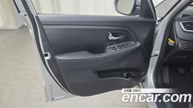 Kia Carens 2015 — photo 14
