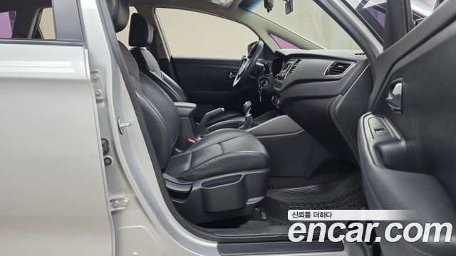 Kia Carens 2015 — photo 16