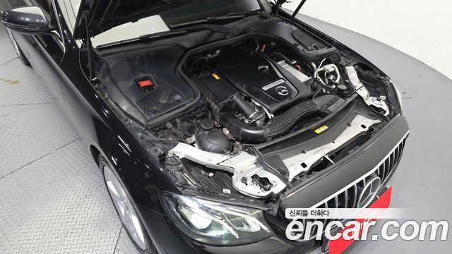 Mercedes-Benz E-Class 2018 — photo 6
