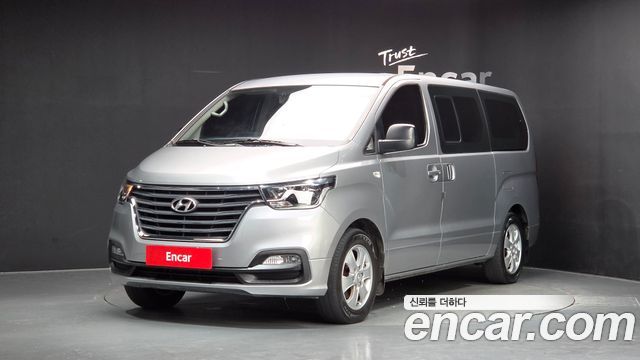 Hyundai Starex 2020 — photo 1