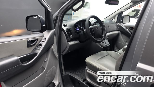 Hyundai Starex 2020 — photo 13