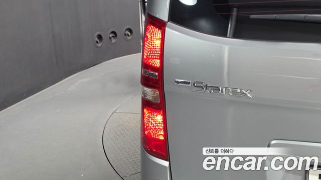 Hyundai Starex 2020 — photo 9