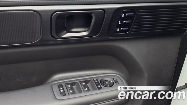 Hyundai Santafe 2024 — photo 26