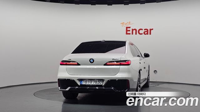 BMW 7-Series 2025 — photo 4