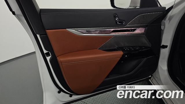 BMW 7-Series 2025 — photo 14