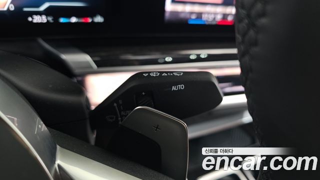 BMW 7-Series 2025 — photo 37