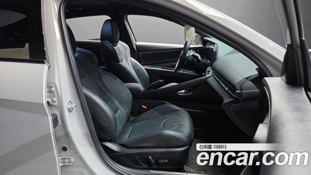 Hyundai AVANTE 2023 — photo 16