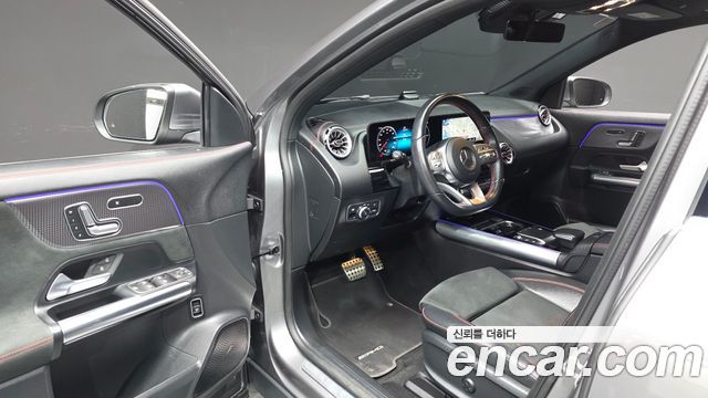 Mercedes-Benz EQA 2022 — photo 13