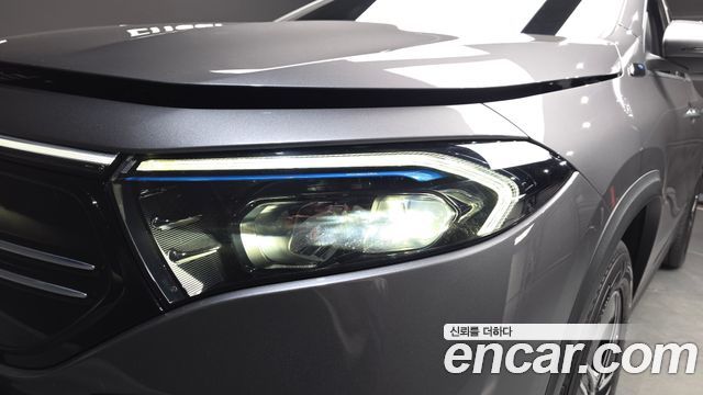 Mercedes-Benz EQA 2022 — photo 8
