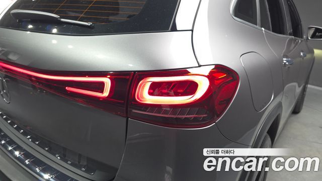 Mercedes-Benz EQA 2022 — photo 9