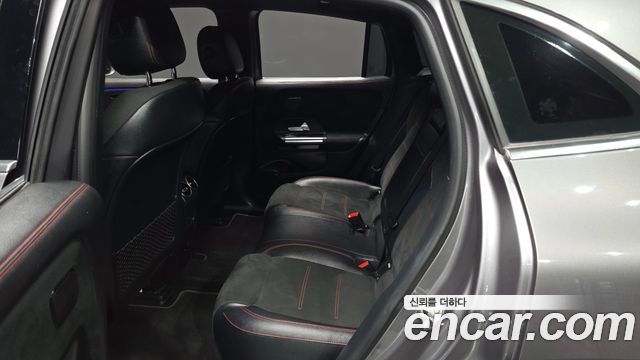 Mercedes-Benz EQA 2022 — photo 16