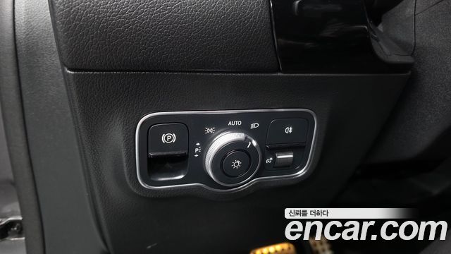 Mercedes-Benz EQA 2022 — photo 28