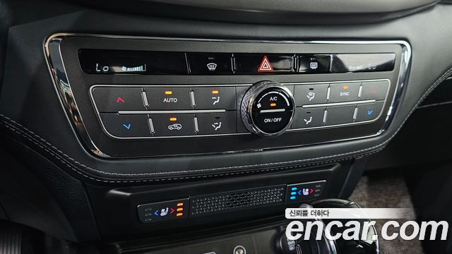 KG Mobility Rexton 2018 — photo 23