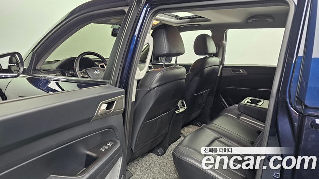 KG Mobility Rexton 2018 — photo 28