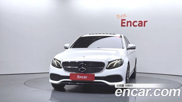 Mercedes-Benz E-Class 2019 — photo 3