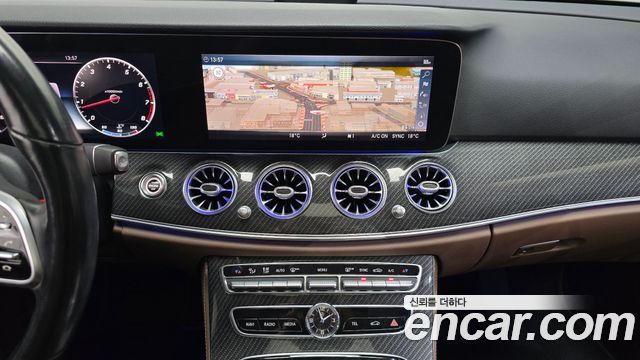 Mercedes-Benz E-Class 2019 — photo 22