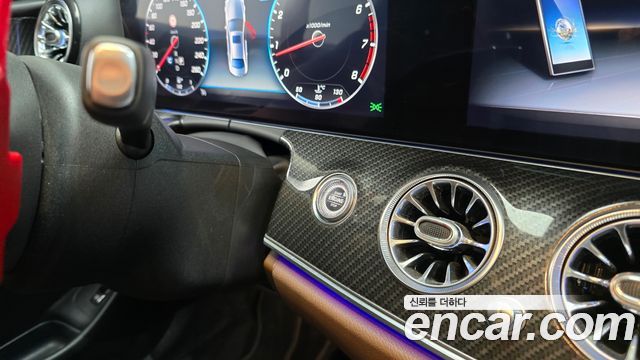 Mercedes-Benz E-Class 2019 — photo 25
