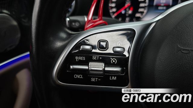 Mercedes-Benz E-Class 2019 — photo 26