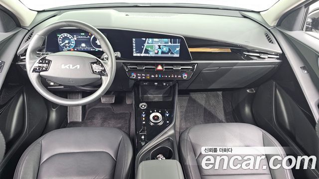Kia Niro 2024 — photo 10