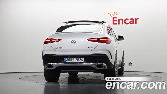 Mercedes-Benz GLE-Class 2025 — photo 4