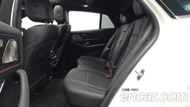 Mercedes-Benz GLE-Class 2025 — photo 16