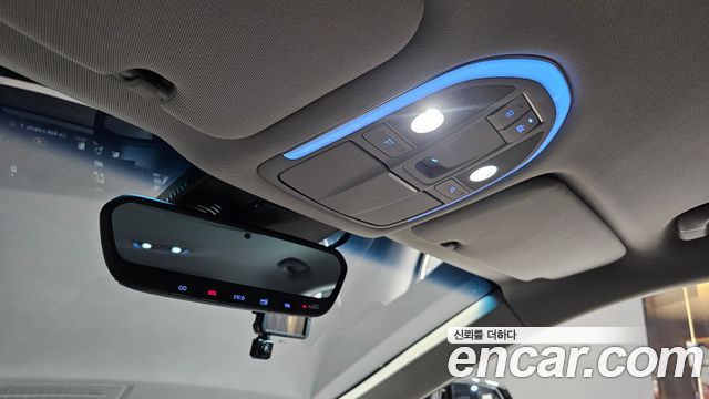 Genesis G80 2019 — photo 23