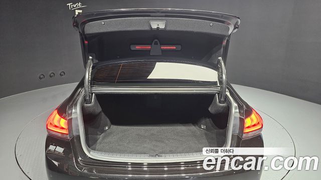 Genesis G80 2019 — photo 26