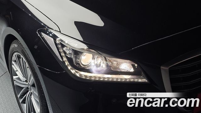 Genesis G80 2019 — photo 8