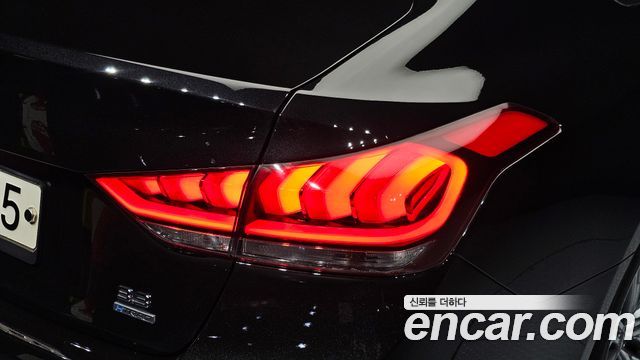 Genesis G80 2019 — photo 9