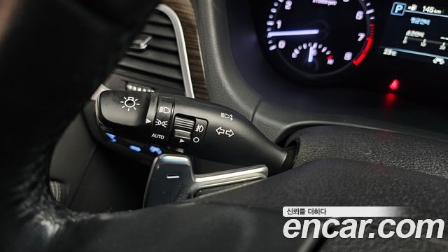 Genesis G80 2019 — photo 29