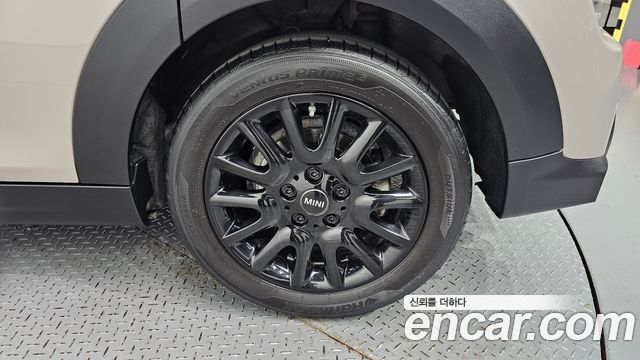 Mini Cooper 2024 — photo 7