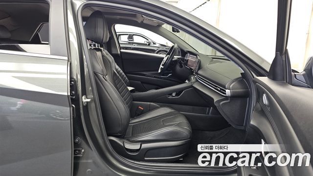 Hyundai AVANTE 2021 — photo 11