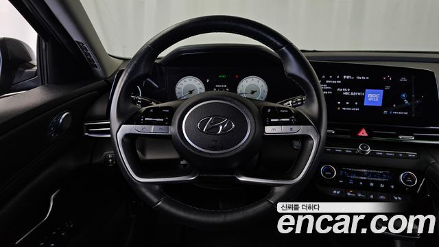 Hyundai AVANTE 2021 — photo 13