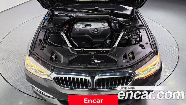 BMW 5-Series 2018 — photo 6