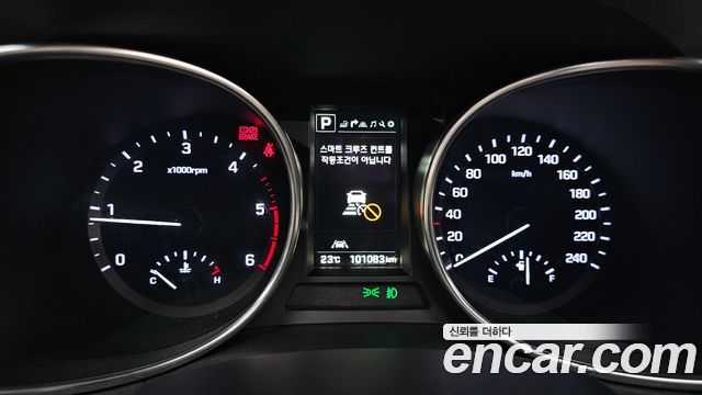 Hyundai Santafe 2016 — photo 11