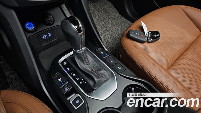 Hyundai Santafe 2016 — photo 12