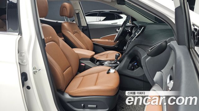 Hyundai Santafe 2016 — photo 16