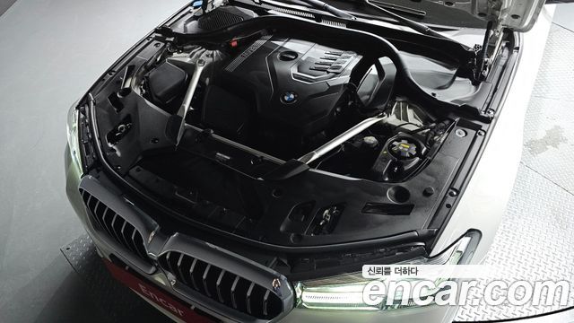 BMW 5-Series 2023 — photo 6